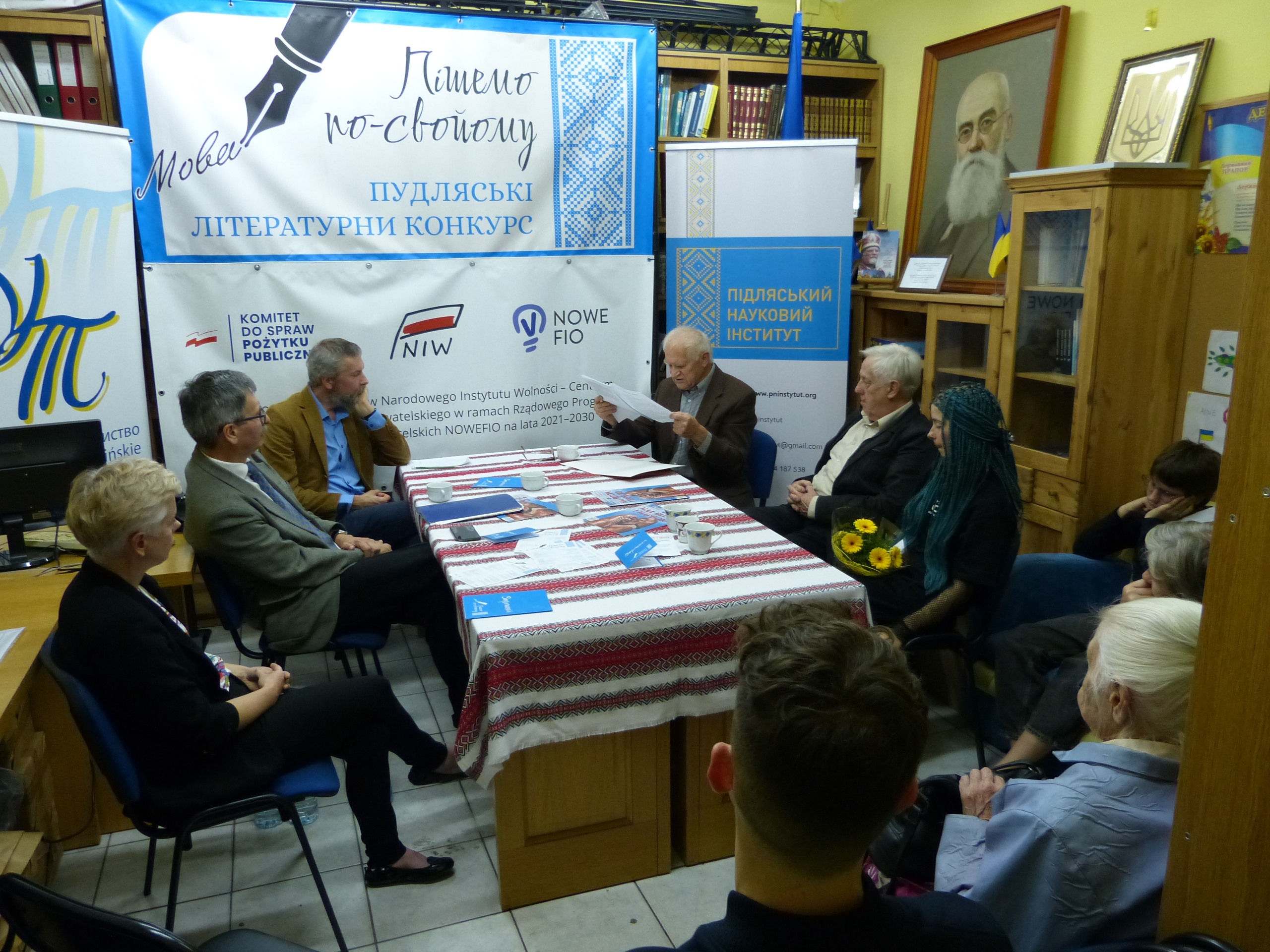 Spotkanie literackie z laureatem konkursu „Piszemo po swojomu” dr. Mikołajem Roszczenko
